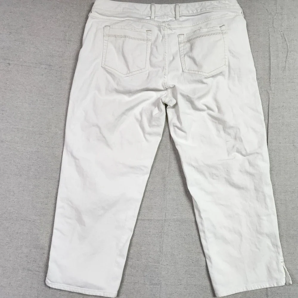 Eddie Bauer Womens Size T16 White Curvy Crop Capri Denim Jeans - Picture 10 of 14